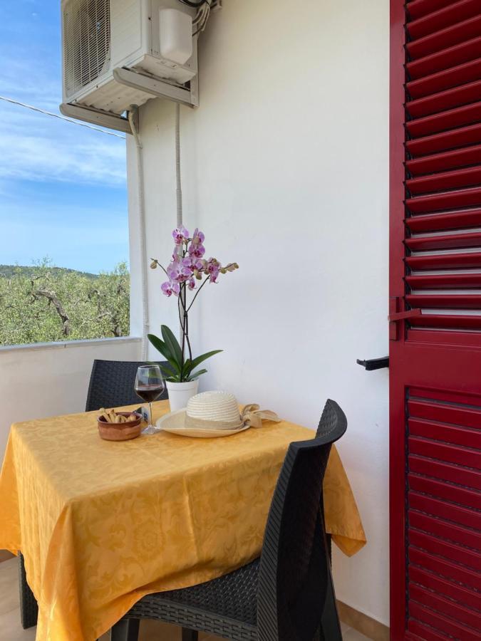 Agriturismo Azzarone เวียสเต ภายนอก รูปภาพ