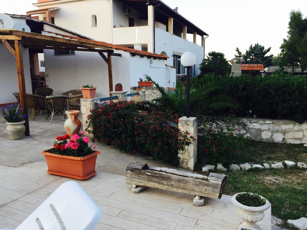 Agriturismo Azzarone เวียสเต ภายนอก รูปภาพ